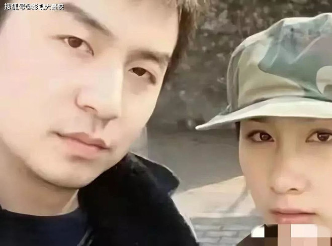 雷佳音穿拖鞋大短裤陪妻子逛山姆,互不搭腔(组图) - 8