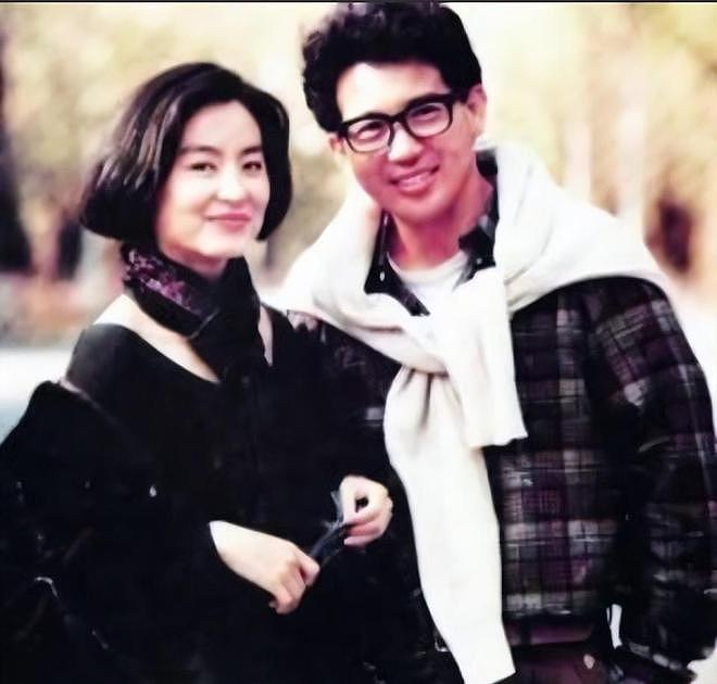 明明美到雌雄难分，却痴缠渣男20多年，母亲的死成她永远的遗憾（组图） - 7