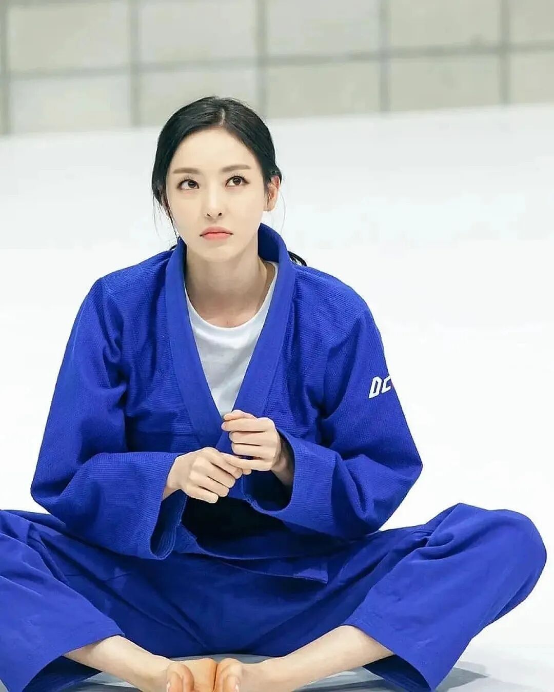 【美女】“人间腿精”李多喜,无PS身材照暴击,网友:腿长能当饭吃?(组图) - 5