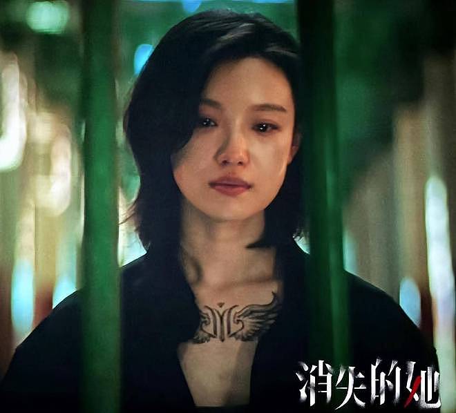 倪妮时装周大放异彩：10个角色踩过太多坑，内娱时髦精进阶不容易（组图） - 38
