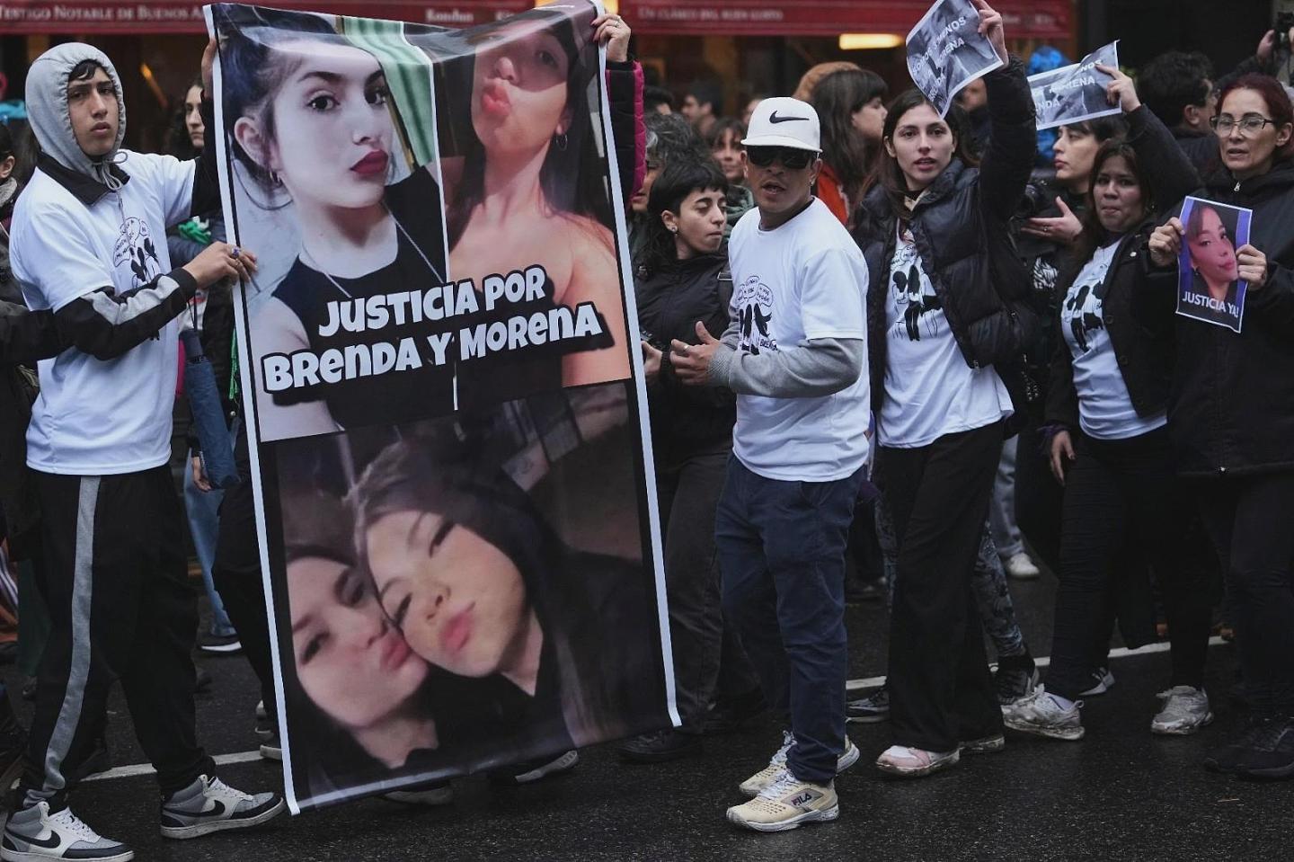 剁指拔甲直播！阿根廷毒贩虐杀3妙龄女，引爆数千人抗议　（组图） - 1