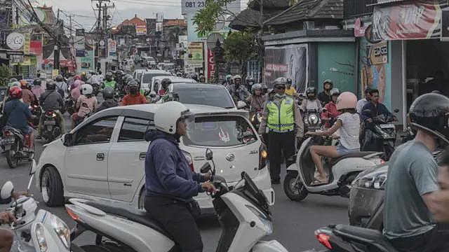 Instagram内外的落差：年接待700万游客的巴厘岛正成为自身成功的受害者（组图） - 2