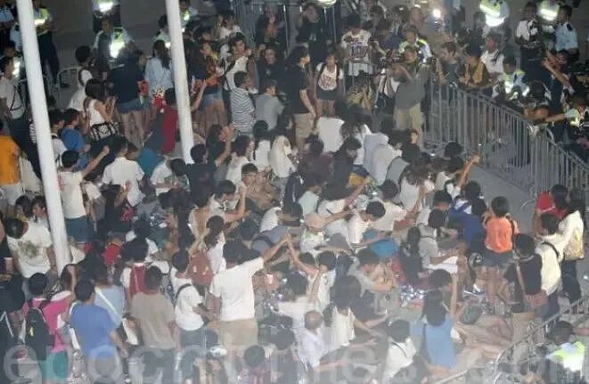 不符合新加坡国家利益！罗冠聪入境被拒，被曝拿美女助理当玩物、私生活混乱…（组图） - 7
