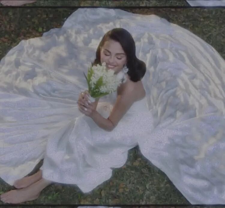 赛琳娜和本尼大婚！抓马不断：亲妈崩溃，密友缺席，比伯隔空喊我愿意（组图） - 5