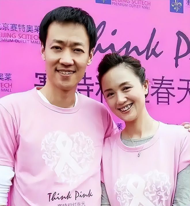 结婚19年痛失爱妻，辛柏青近况引人担忧，好友透露：不见任何人（组图） - 4