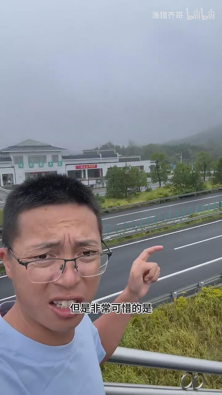 贵州钟乳石洞惊见“十层楼高垃圾山”！拍片者：这个地方堆满粪便（视频/组图） - 4