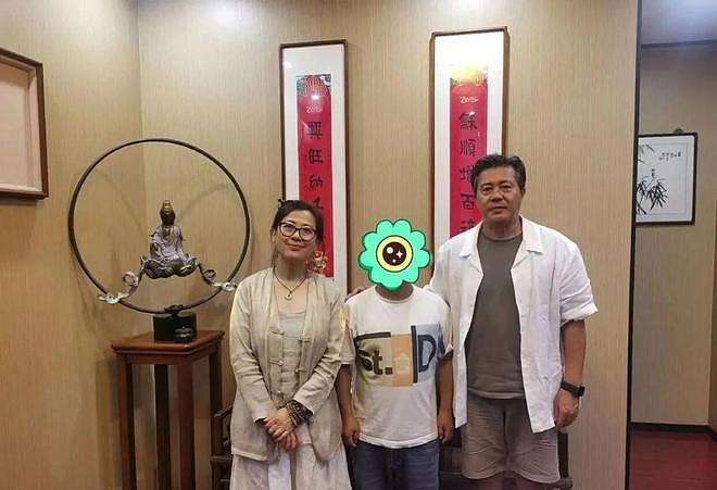 他娶生病变胖女演员，恩爱27年无绯闻，如今59岁儿女双全很幸福（组图） - 17