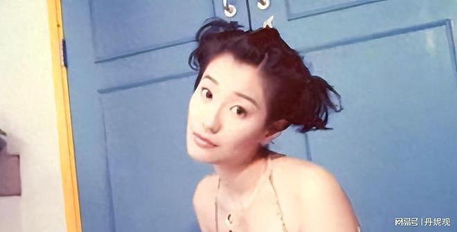 她宁愿单身也不接受谢霆锋，转身嫁豪门生4娃，如今46岁成了这样（组图） - 1