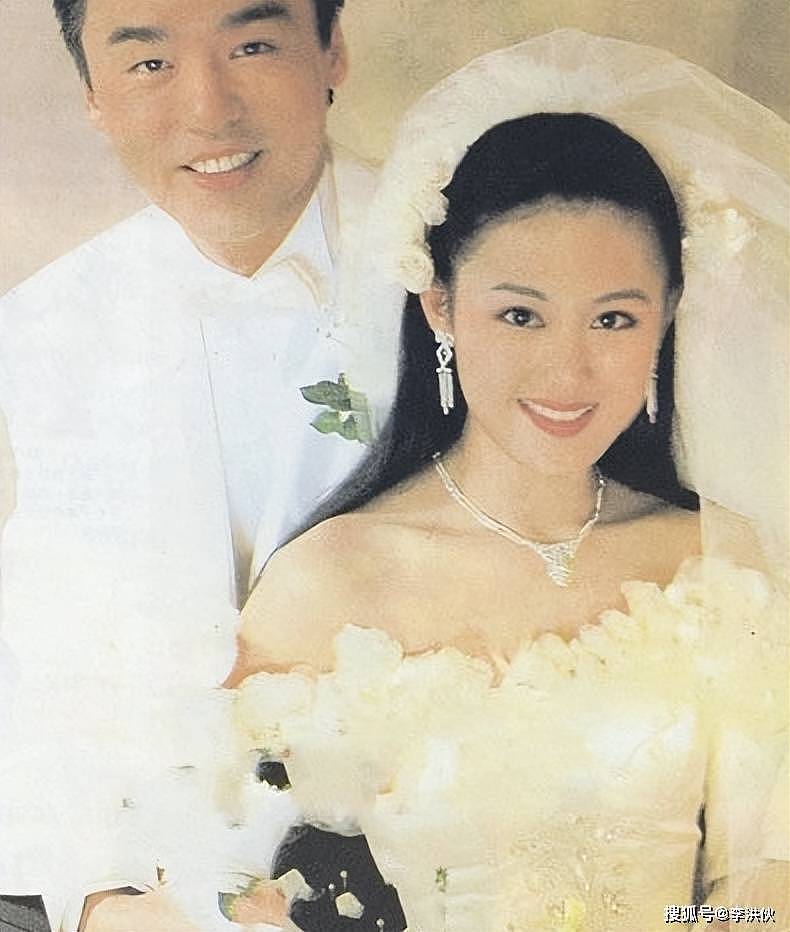 钟镇涛前妻章小惠,曾被骂败光夫家数亿财产(组图) - 5