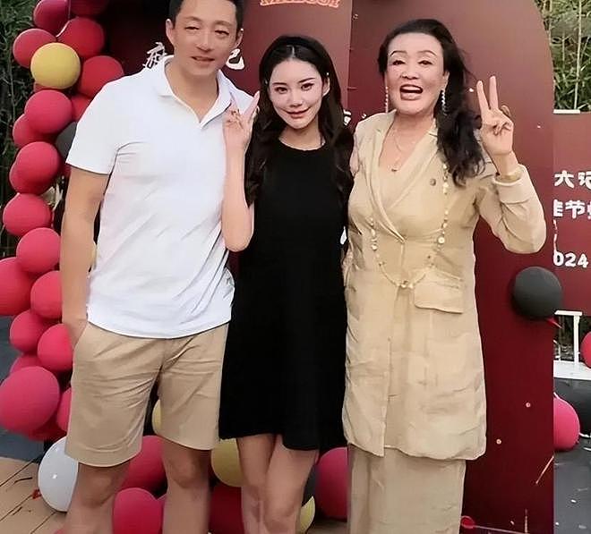 大S离世8个月后,S妈状态曝光,汪家再传好消息,马筱梅赢了(组图) - 11