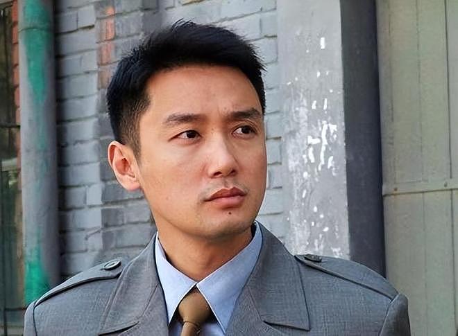 央视主持不做去当演员，33岁闷声拿影帝，今演《灼灼韶华》又火了（组图） - 18