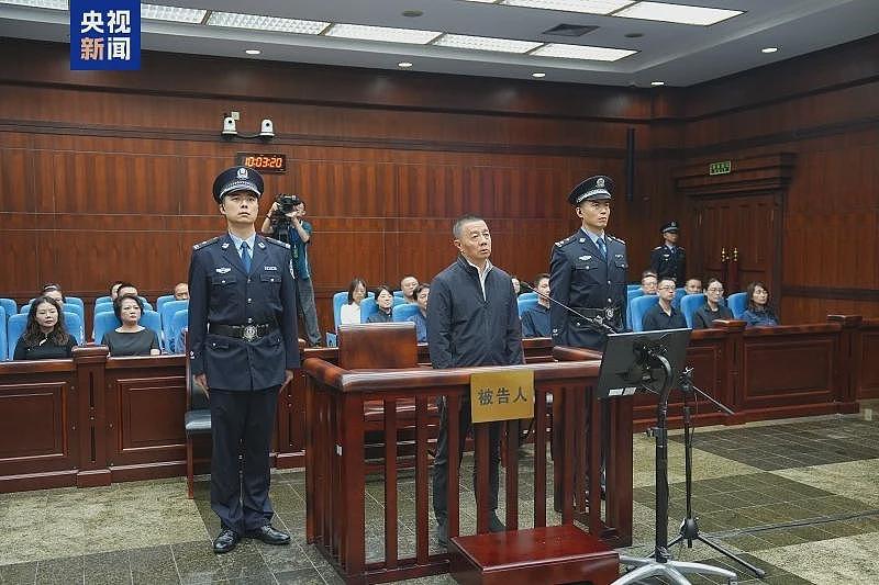 受贿3.57亿余元,贵州政协原副主席陈晏被判死缓(组图) - 1