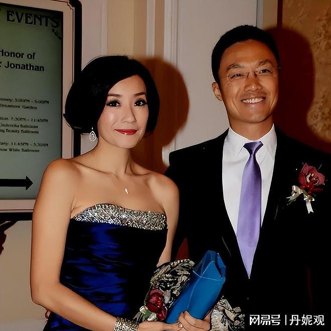 她宁愿单身也不接受谢霆锋，转身嫁豪门生4娃，如今46岁成了这样（组图） - 21