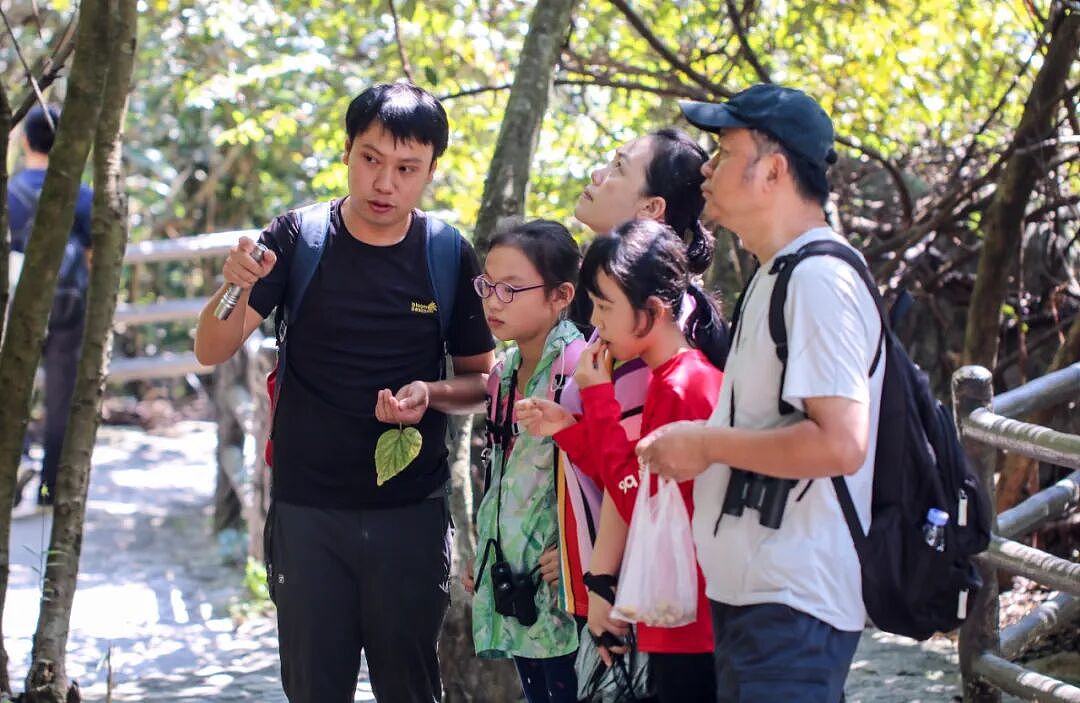 【情感】这对博士夫妻放弃80万年薪，花光200万婚房钱，回山村干了件大事（组图） - 3