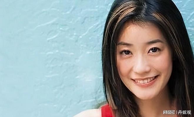 她宁愿单身也不接受谢霆锋，转身嫁豪门生4娃，如今46岁成了这样（组图） - 3