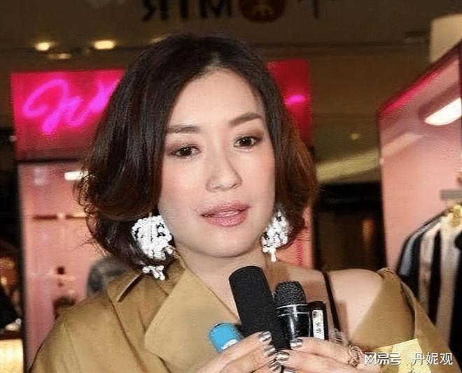 她宁愿单身也不接受谢霆锋，转身嫁豪门生4娃，如今46岁成了这样（组图） - 26