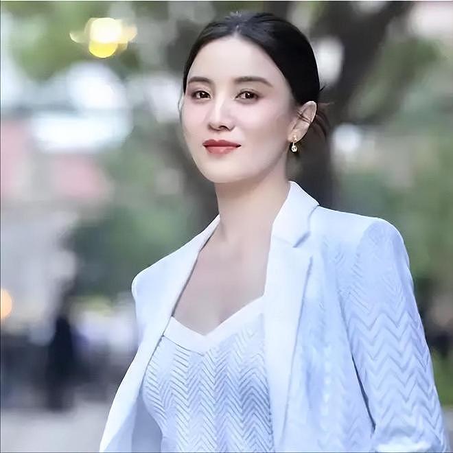 “风流成性、陪睡上位、知三当三”!44岁的宋佳凭什么提名金鸡奖(组图) - 4
