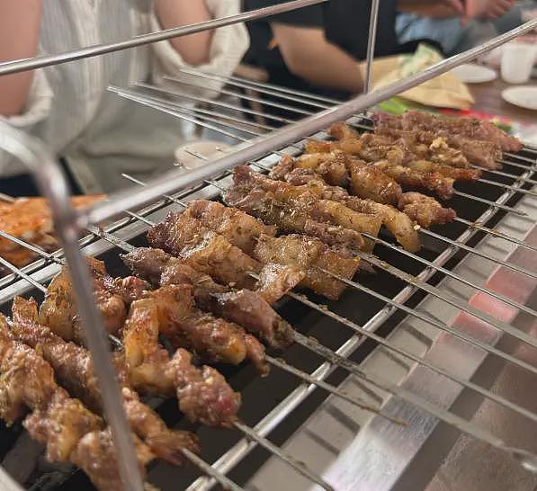 鸡排哥的爆火，才是这个时代的结构性悲哀（组图） - 9