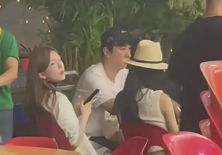 王思聪发文吐槽女网红虚伪,爆料其过往黑料,网友:没追上恼了(组图) - 17