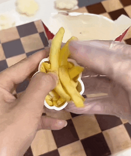 今年的月饼，真不敢吃了（组图） - 33