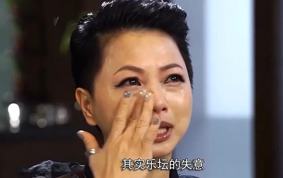 演《天龙八部》爆火，却因长相只能做配，被相爱30年男友拒婚！如今59岁的她，活得让全网羡慕（组图） - 23