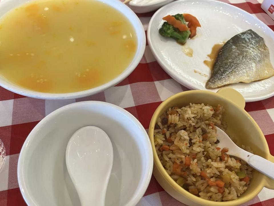 直击西贝“失血”调改：厨师长频频开会，后厨更忙了，餐厅更空了（组图） - 2