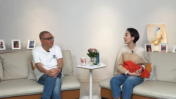 TVB视后两年没剧拍自爆不离巢原因,素颜上镜直播教化妆,网友赞皮肤很好(组图) - 6