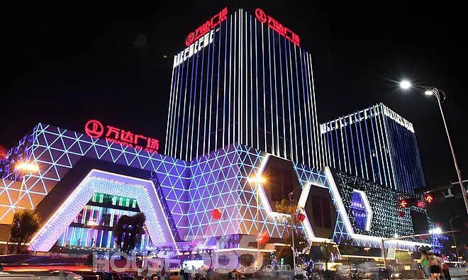 王健林被限制高消费，王思聪在新加坡当背包客，一个时代的远去！（组图） - 6