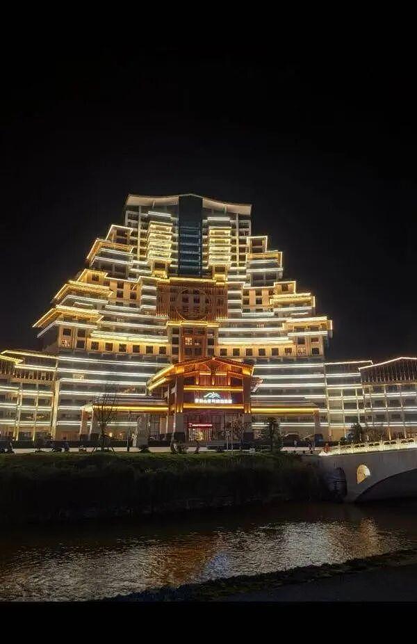 “天下第一水司楼”曾举债2亿烂尾，时隔8年改成高档酒店迎客，国庆假期最贵房型3688元/晚（组图） - 5