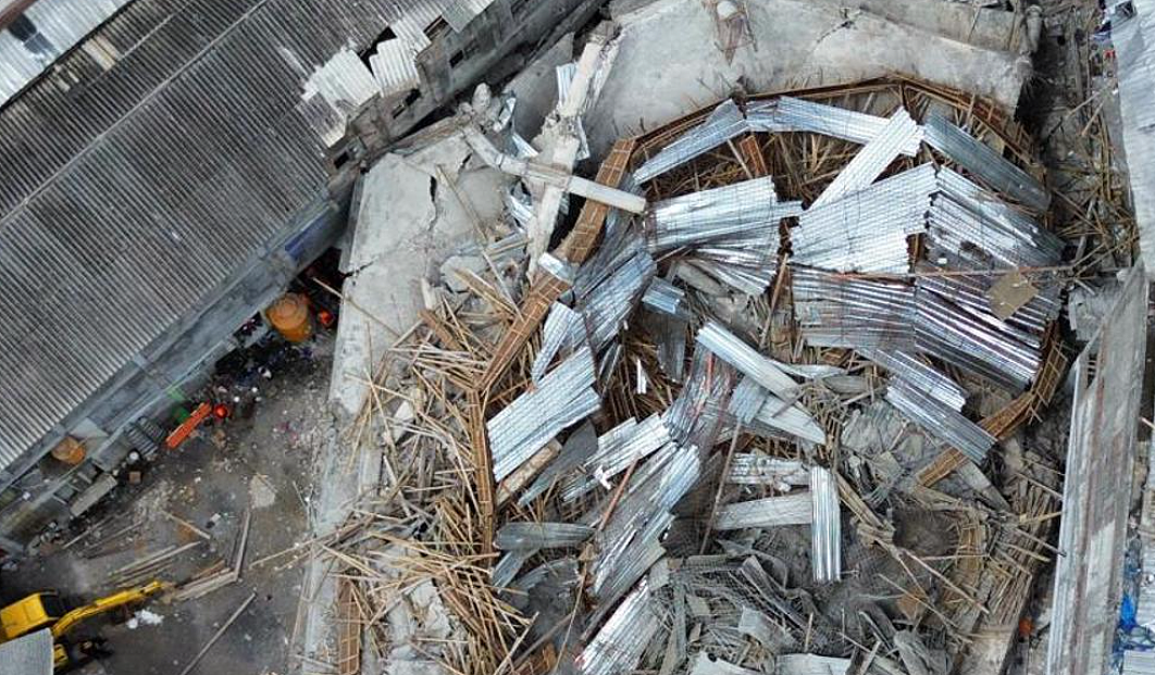 悲剧！学校建筑突然坍塌，已致3人死亡，还有38人被埋（组图） - 2