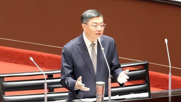 南非驻法大使在巴黎去世,法媒:很可能是跳楼身亡(图) - 1