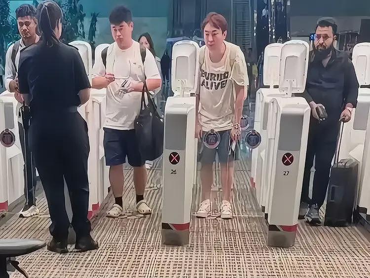 王思聪发文吐槽女网红虚伪,爆料其过往黑料,网友:没追上恼了(组图) - 11
