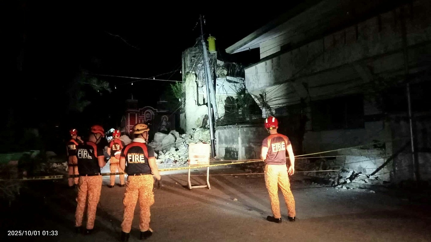 菲律宾宿雾省6.9级地震增至69死，百年教堂完全倒塌（视频/组图） - 6