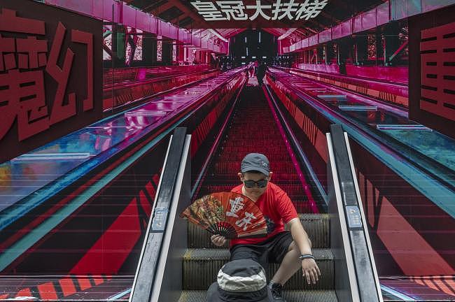 华尔街日报：中国这座大城正在全球圈粉（组图） - 1