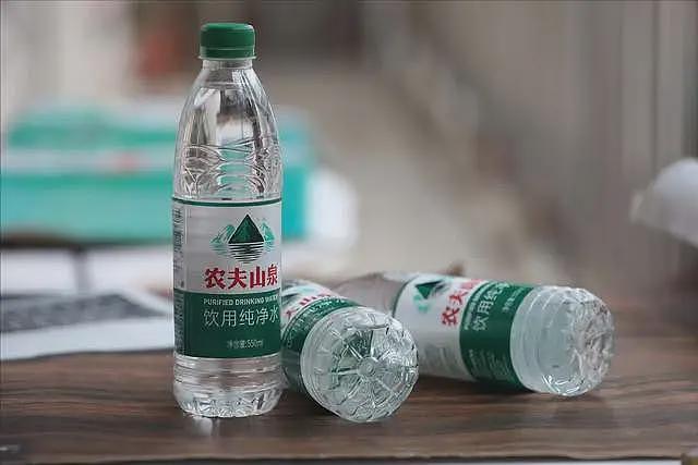 912亿品牌说弃就弃!宗馥莉押注