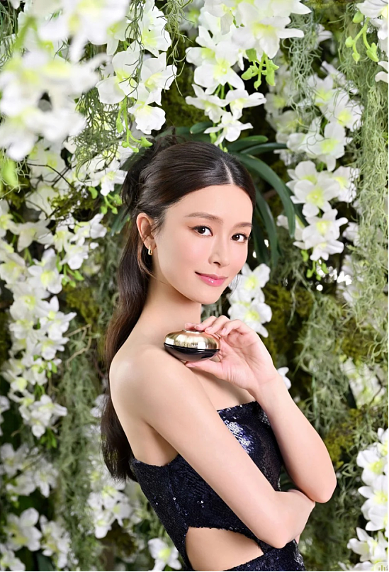 恭喜！香港知名女星官宣当妈， 老公背景显赫，婚后坚持自己做家务（组图） - 4