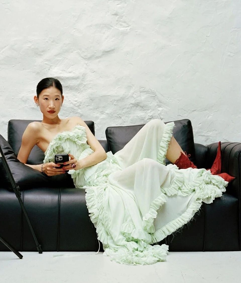 TikTok网红Becca Bloom大婚,流量时代华裔富家女的创业路......(组图) - 4