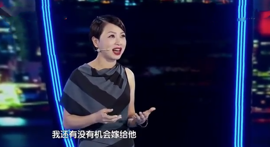 演《天龙八部》爆火，却因长相只能做配，被相爱30年男友拒婚！如今59岁的她，活得让全网羡慕（组图） - 22