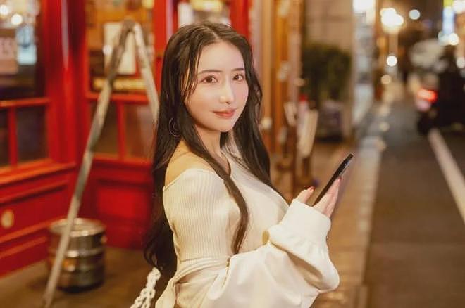 【美女】00后H杯高颜值女神,娇小体型,丰满上围,“反差萌”确实吸引人(组图) - 11