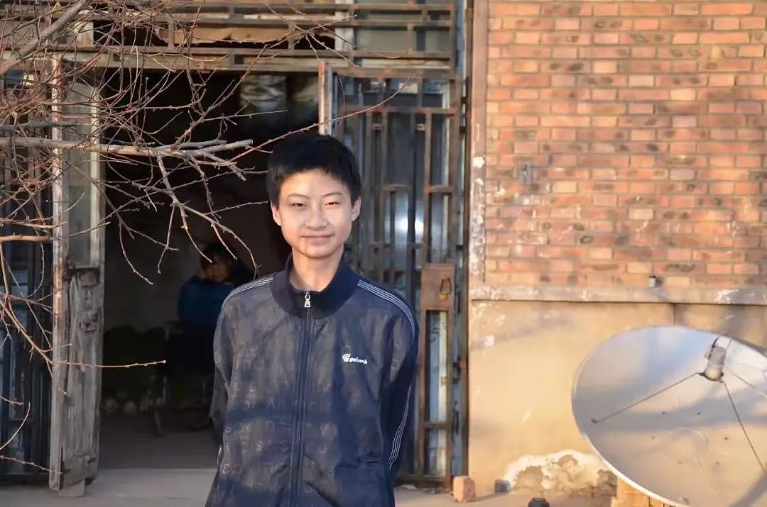 消失8年后,靠捡垃圾被清华录取的“寒门状元”,如今怎样了?(组图) - 2