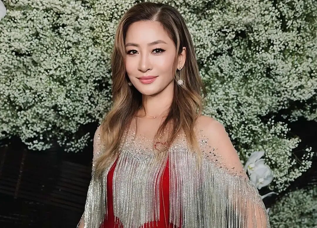恭喜！香港名模庆祝结婚13周年，两度原谅外籍老公出轨（组图） - 1