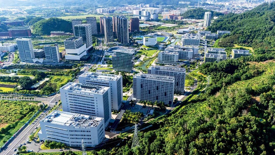 深圳这所新大学，一周只上四天课（组图） - 1