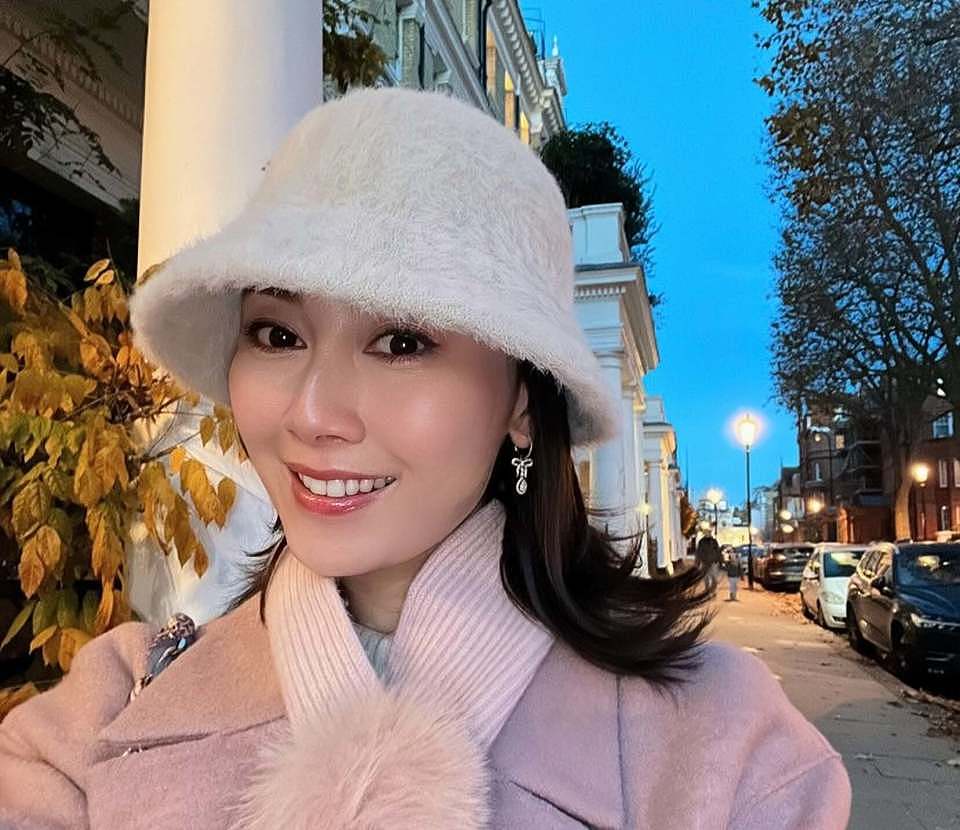 香港知名女星在网上售卖大尺度照片，18岁以上才能付费观看（组图） - 1