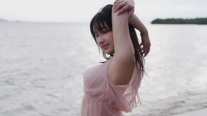 【美女】00后H杯高颜值女神,娇小体型,丰满上围,“反差萌”确实吸引人(组图) - 37