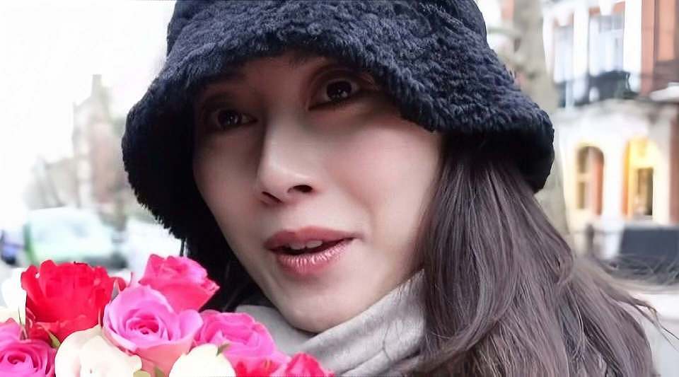 香港知名女星在网上售卖大尺度照片，18岁以上才能付费观看（组图） - 3