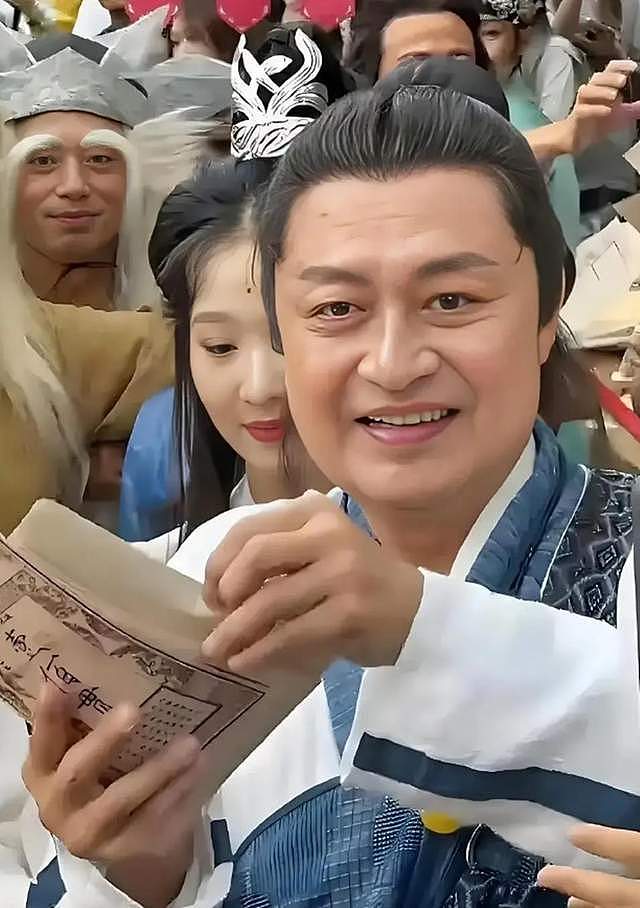 马景涛搂小26岁女友甜蜜合照，被指有老人味，女友在线回怼超霸气（组图） - 7