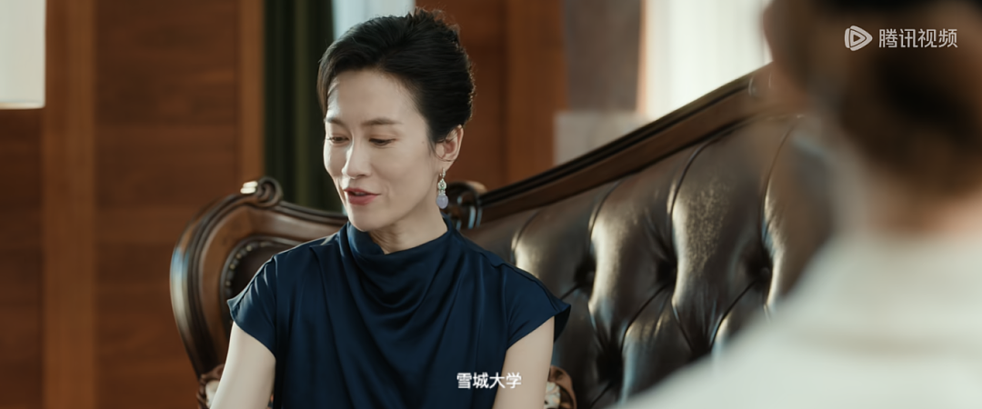 赵露思新剧上热搜！拜登母校被认成“野鸡大学”（组图） - 1