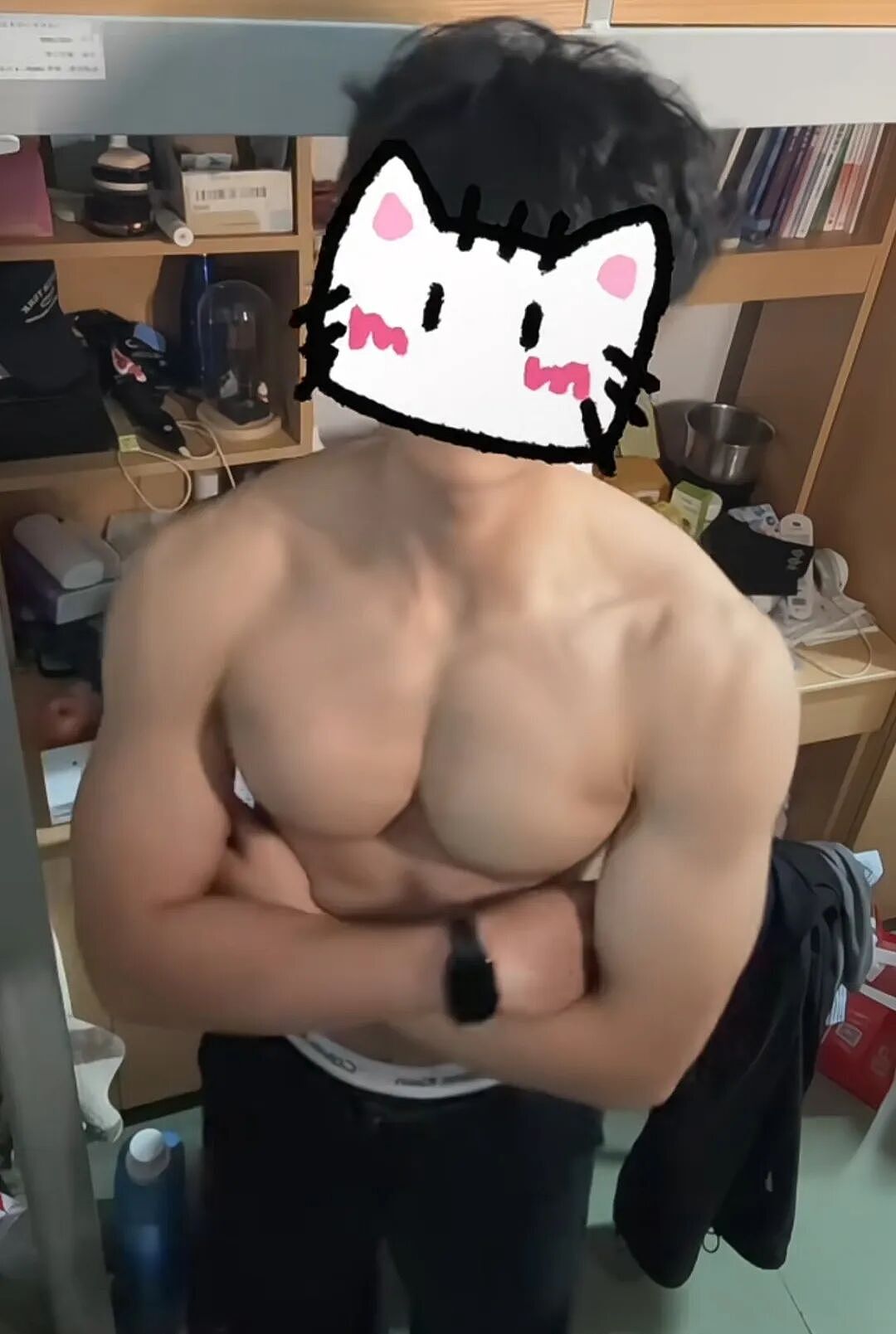 【帅哥】195山东肌肉猛男，eating视角超给力，网友：整个吃掉....（组图） - 12