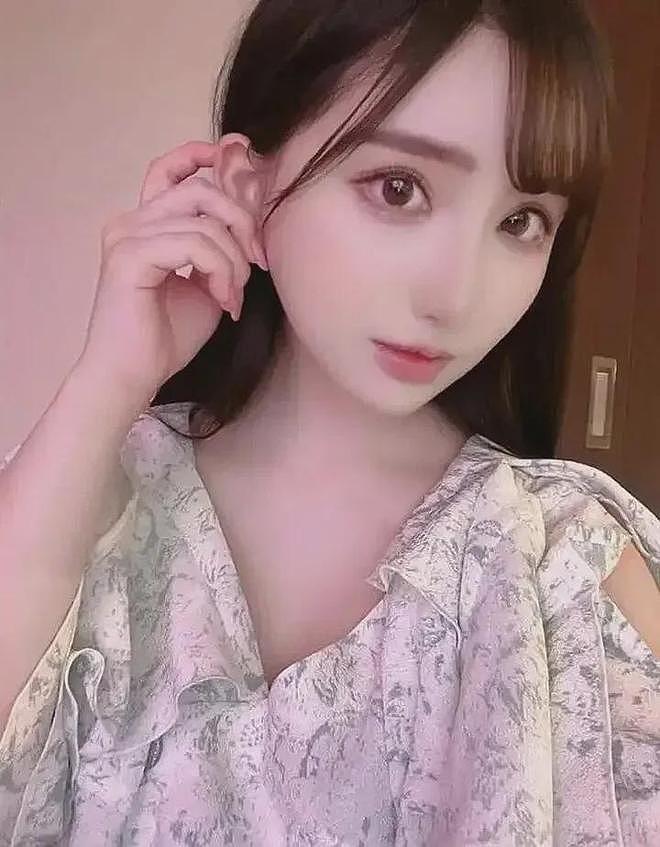 【美女】00后H杯高颜值女神,娇小体型,丰满上围,“反差萌”确实吸引人(组图) - 5