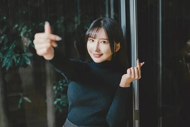 【美女】00后H杯高颜值女神,娇小体型,丰满上围,“反差萌”确实吸引人(组图) - 7